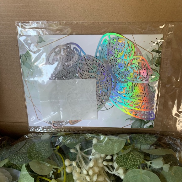 Elegant White Floral Table Runner with Butterflies 6 foot long.NWT - Picture 14 of 16